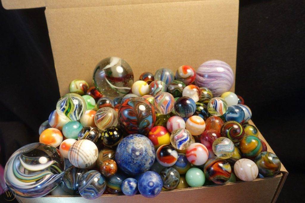 Picture value and rare marbles Antique Marbles