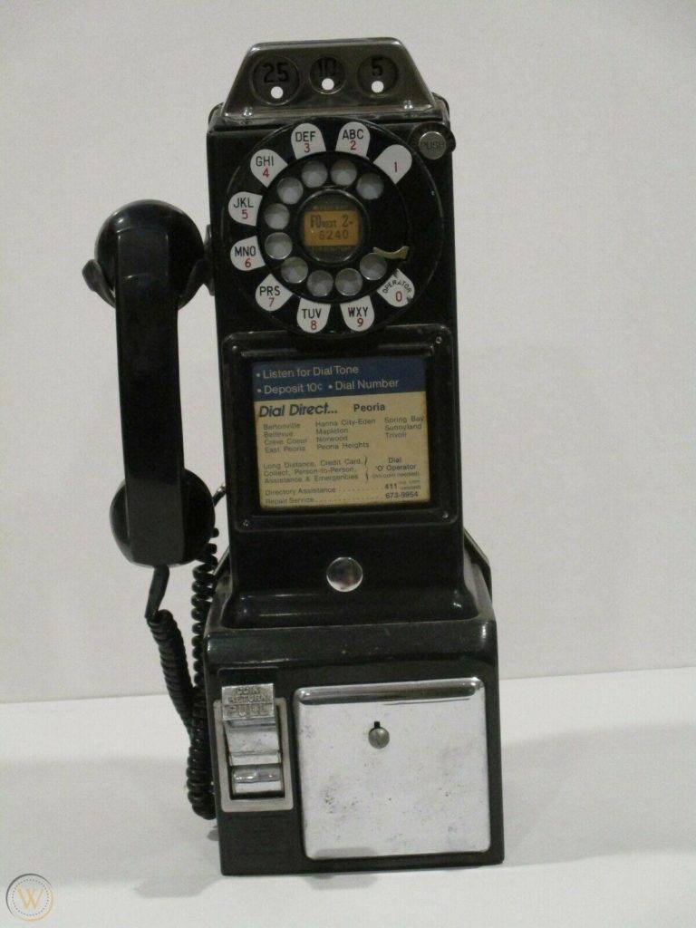 Vintage pay phone 1 64fc3101e217a21b53bd954b0f49cbb0