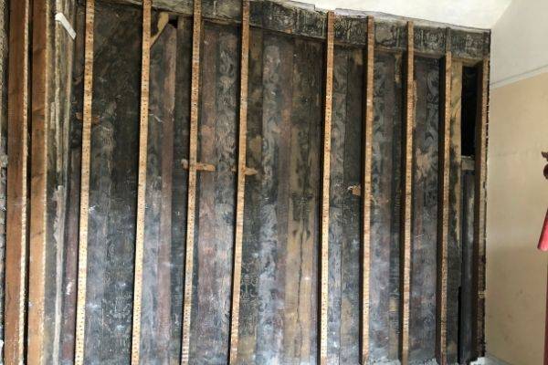 Great Discoveries: Protestant Reformation Era Paintings Found During Manor House Restoration Project