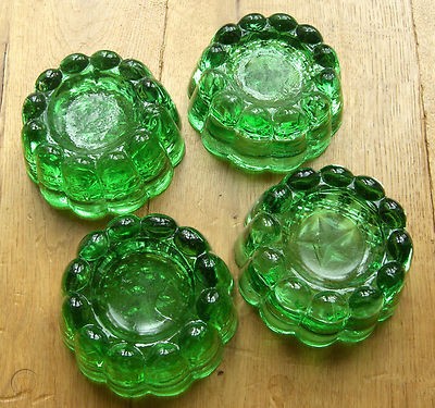 Set victorian green glass piano 360 01d20c0bd90cd0ff665da0a023f85a81