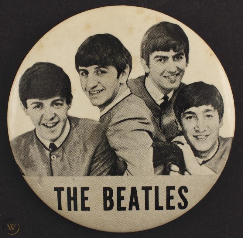 Beatles 1964 promotional button 379 4d0e7e93ce89fa077e90b00f418e2237