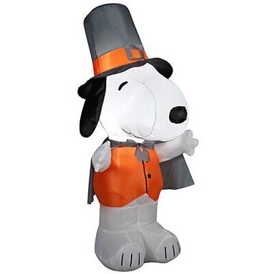 inflatable Thanksgiving Snoopy